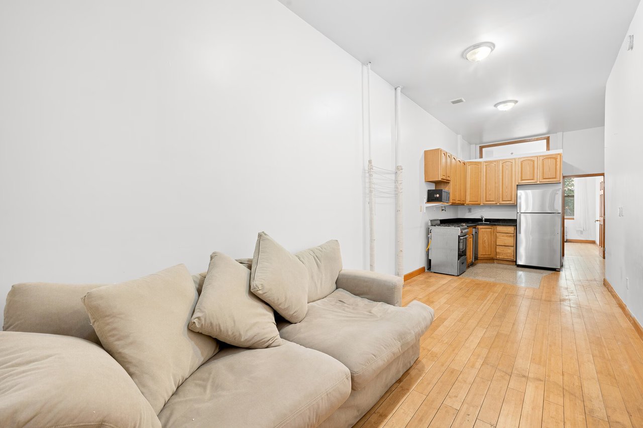 196 Nassau Avenue