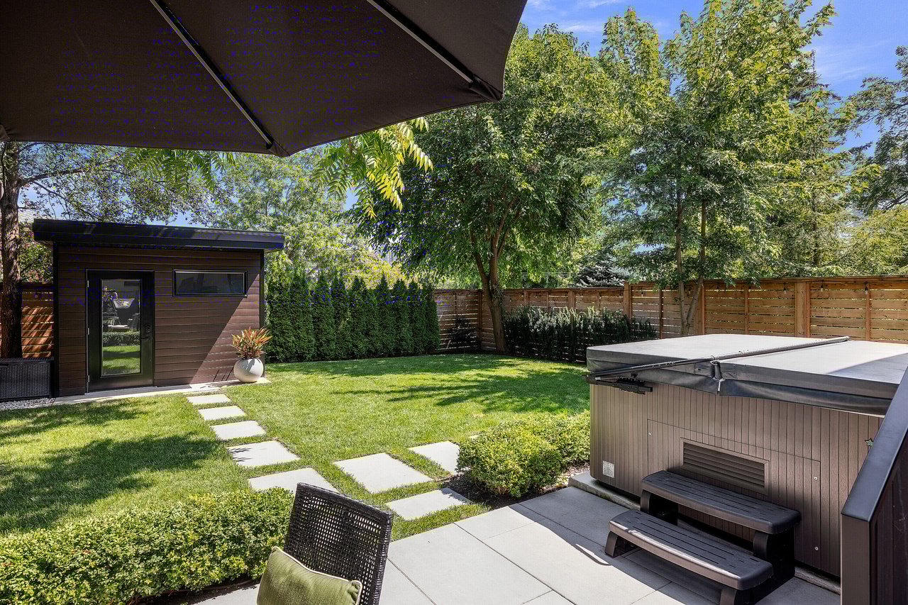 83 Guthrie Avenue