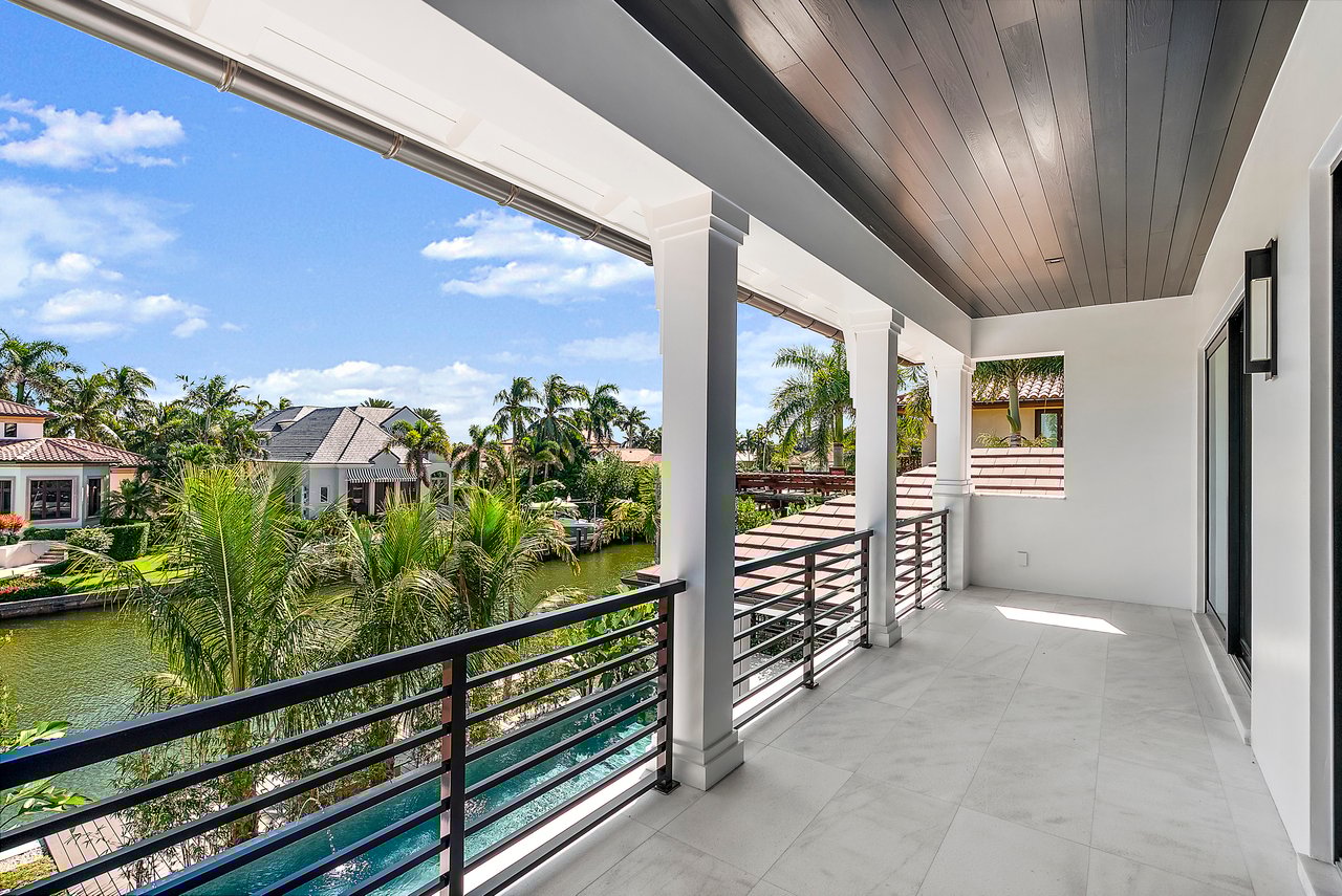 Designer Furnished Waterfront Retreat