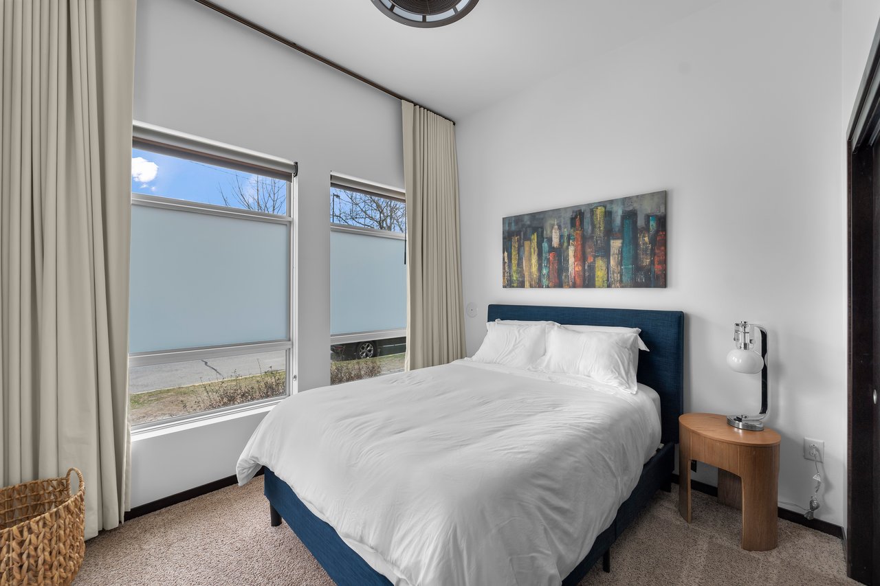 23 N Livingston Street