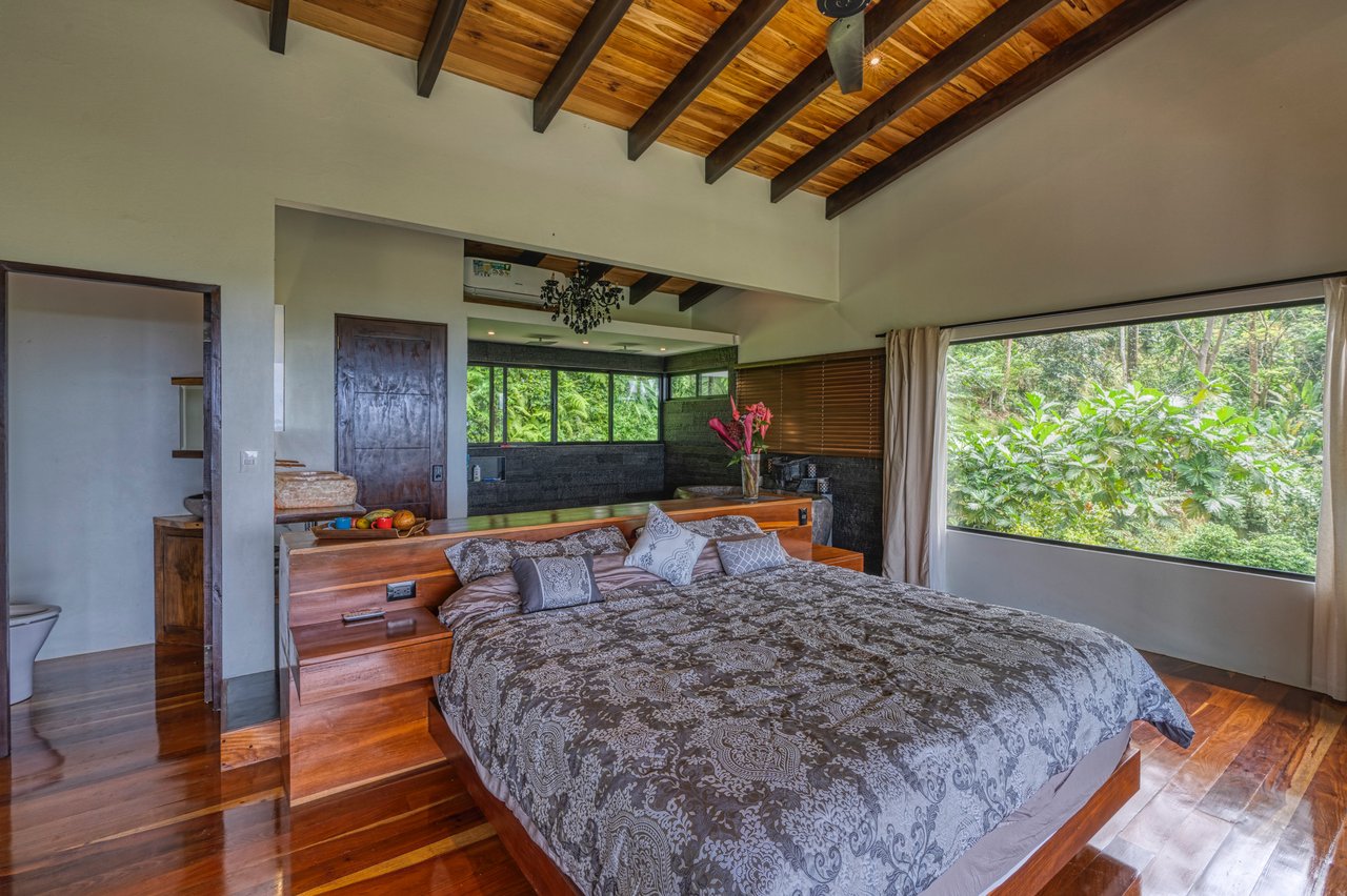 Beauty Villa- Ocean View in Uvita