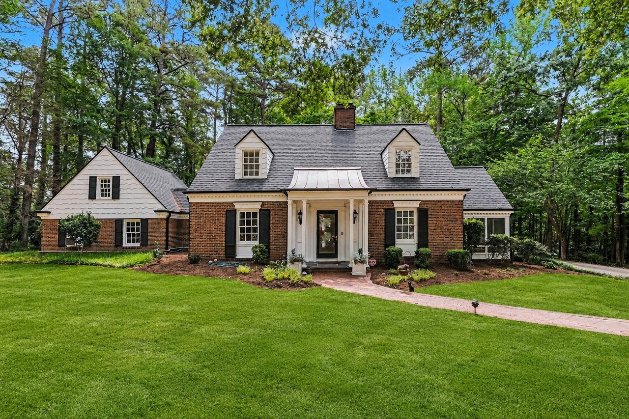 Front Yard of Home in Hope Valley Durham