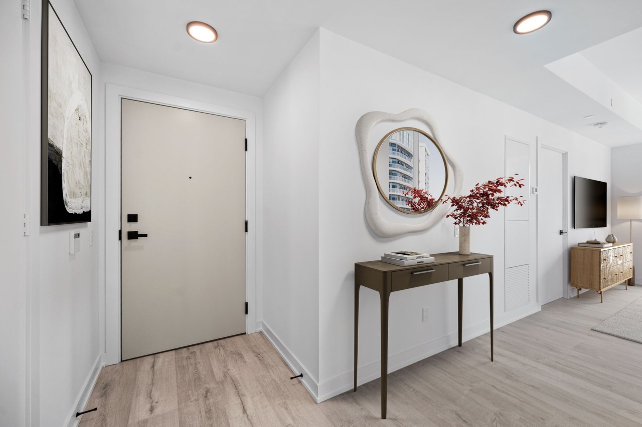 327 King Street W Unit: 4305