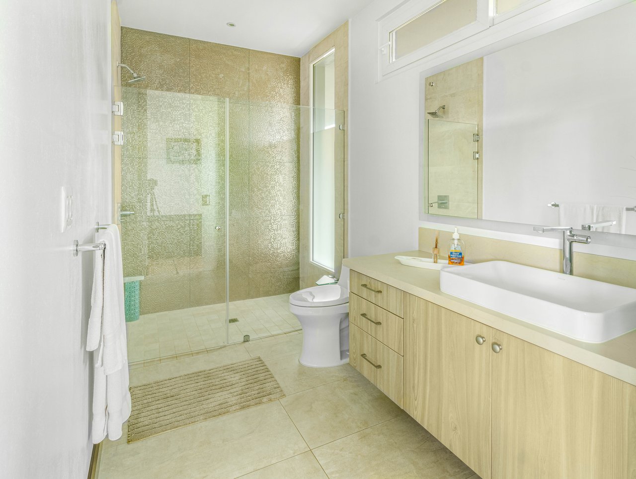 Nativa Contemporary Infinity Views | Luxury Rainforest Estate with Pacific Ocean Views