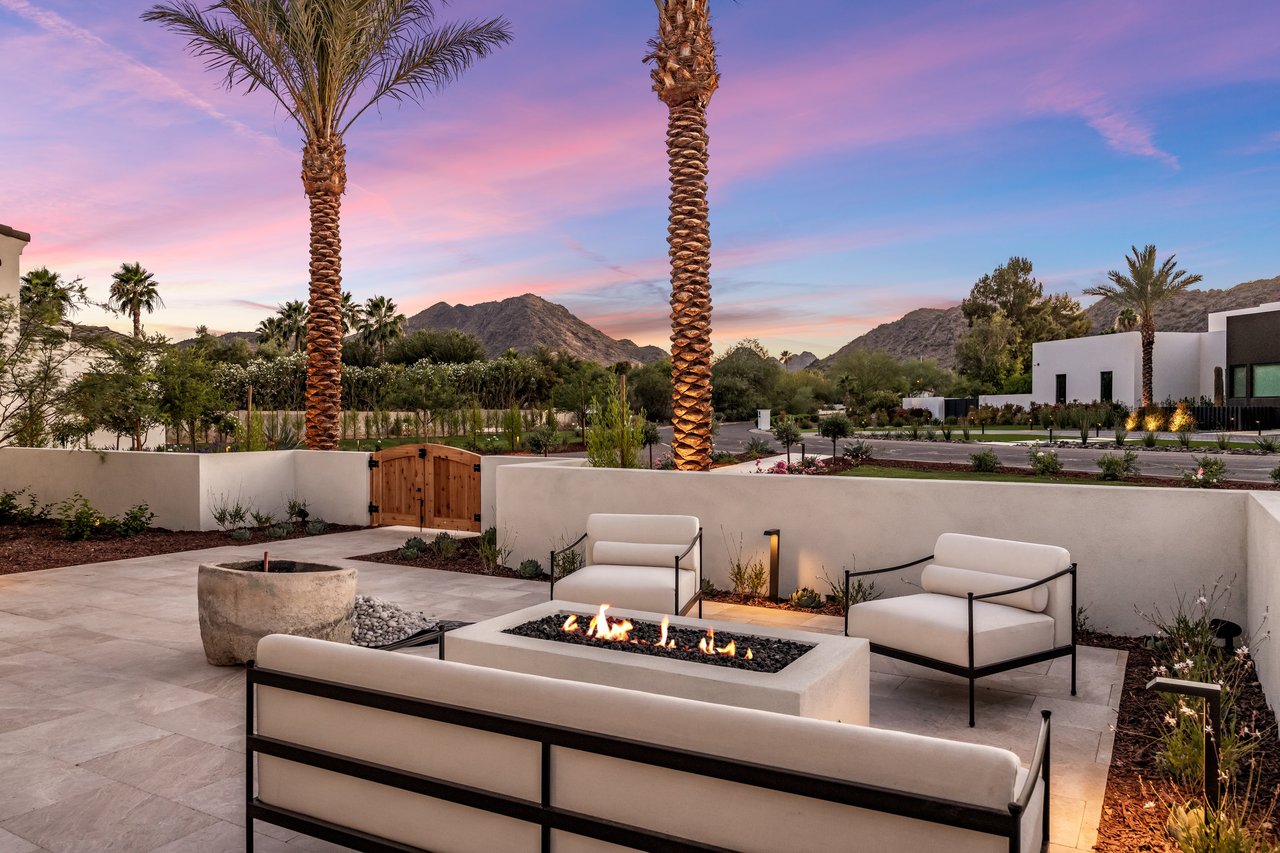 Paradise Valley Spec Home - The Berneil House Success Story