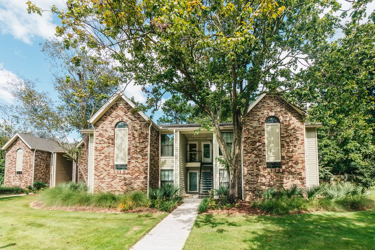 1876 Montclair Drive, C