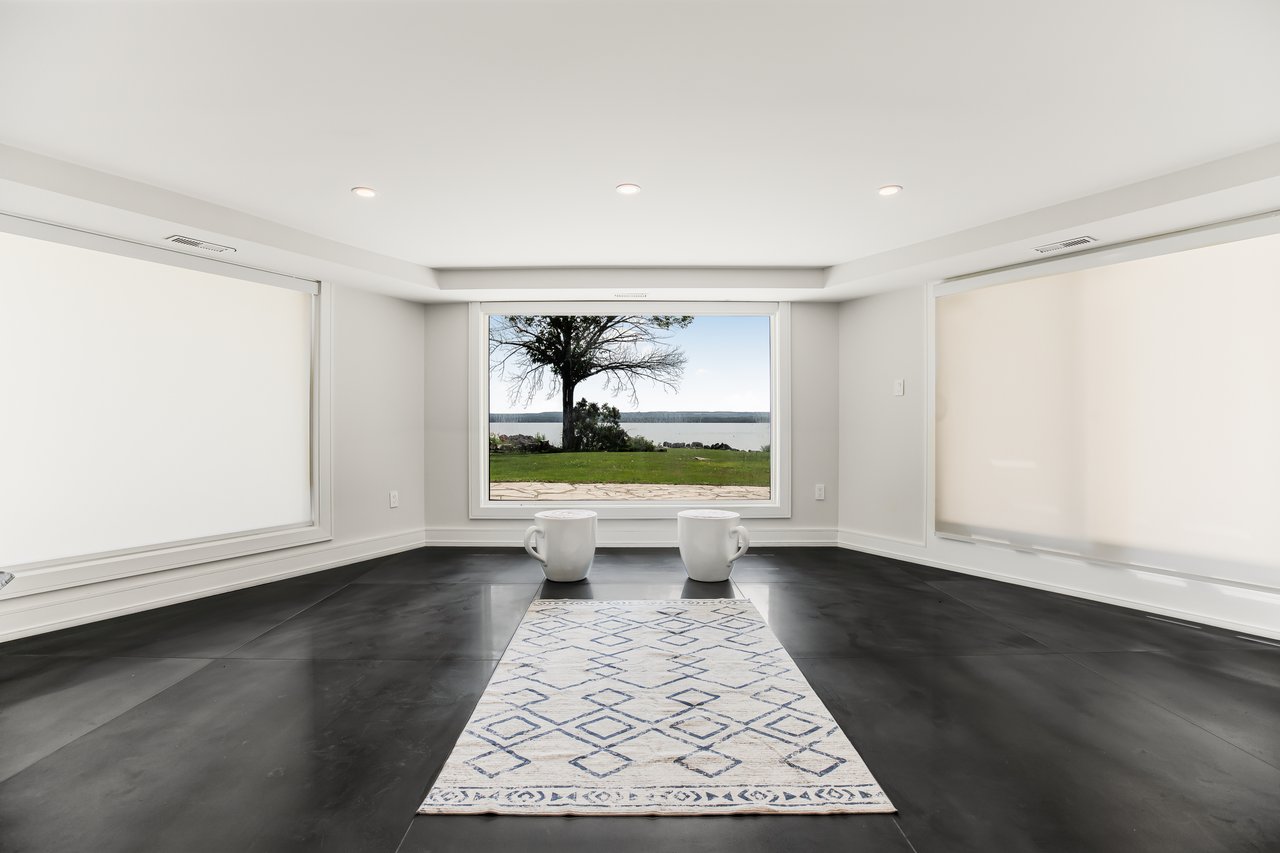 285 Balmy Beach Road