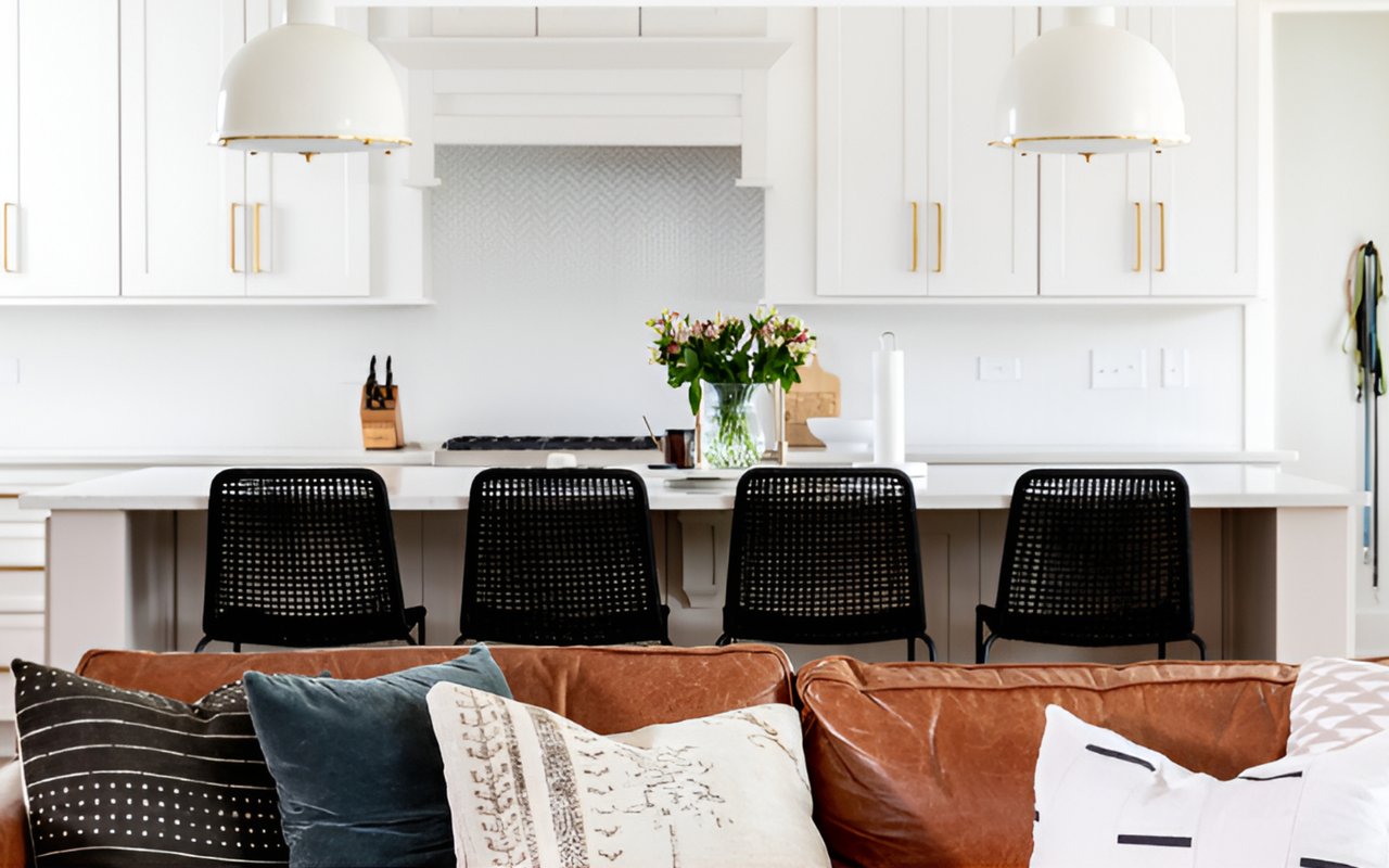 The Power of Scent: How Aromas Can Make Your Property Irresistible