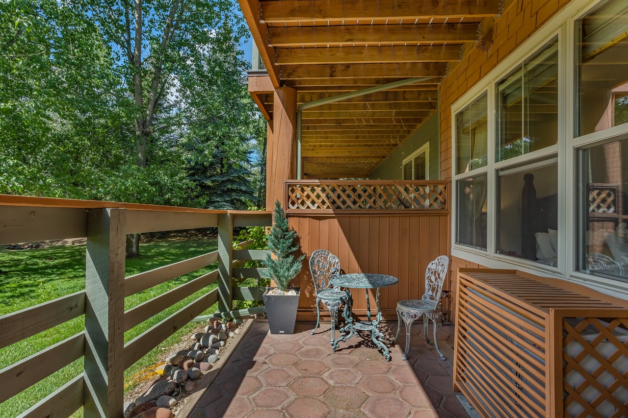 Luxury Living in the Heart of Willits