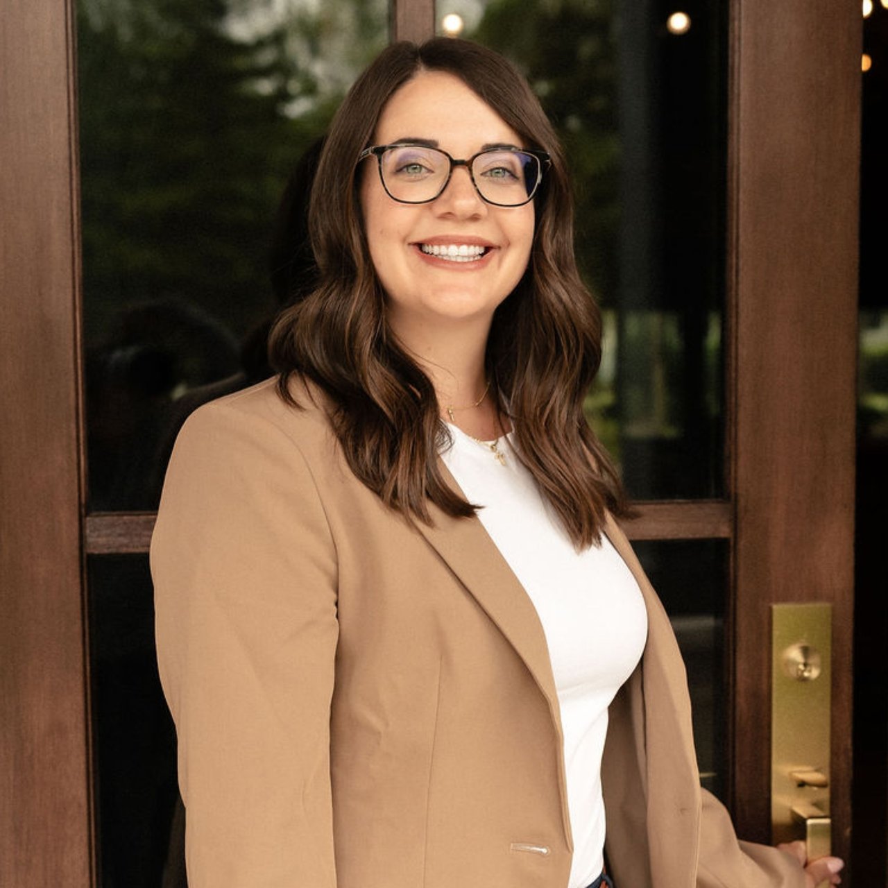 Kendall Mackey Elburn, IL Real Estate Agent Headshot