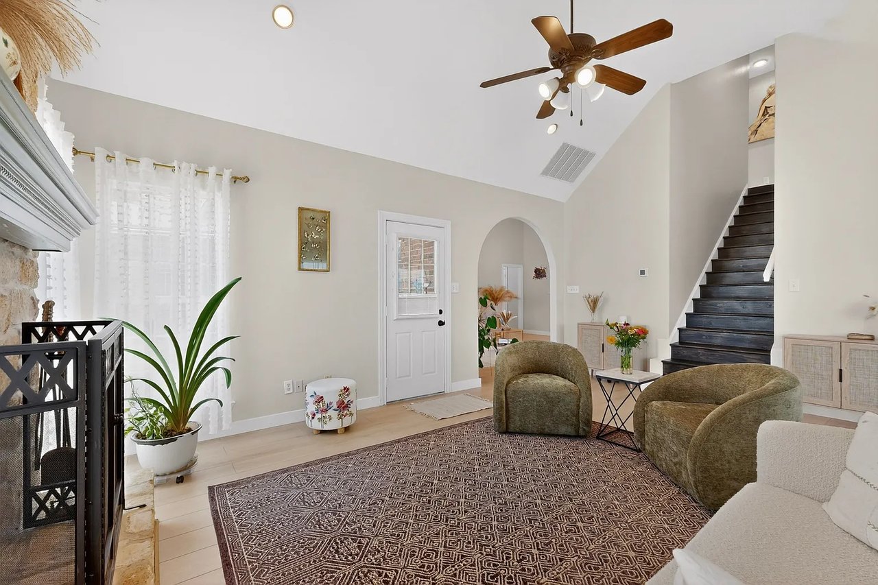 15144 Delaney Lane