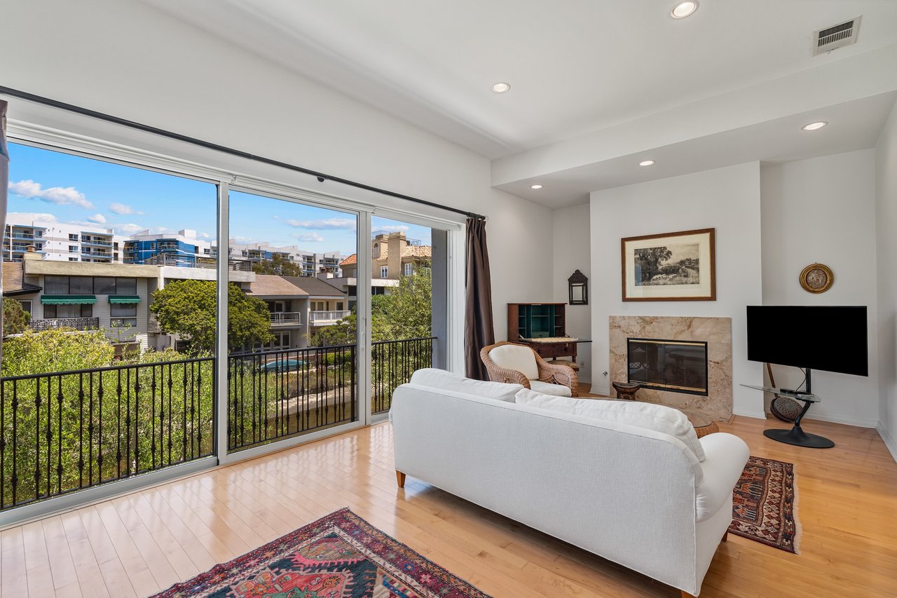 3609 Esplanade