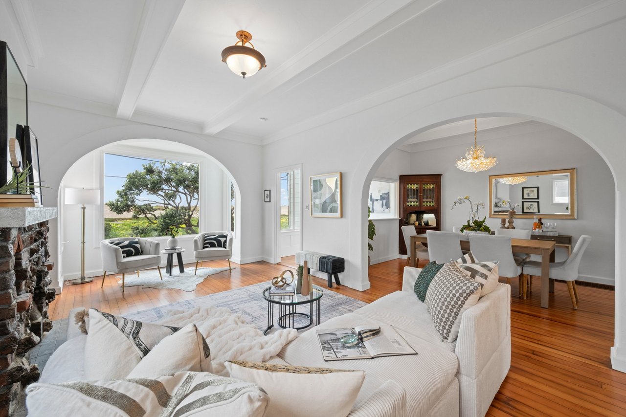 View of living room at 1738 Great Highway, Outer Sunset San Francisco