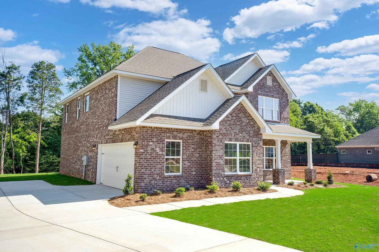 305 Creek Grove Ave
