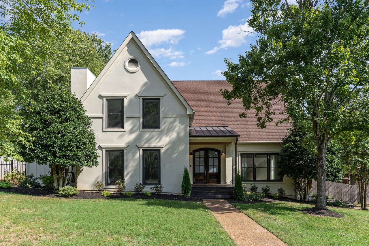 221 Pebble Glen Dr