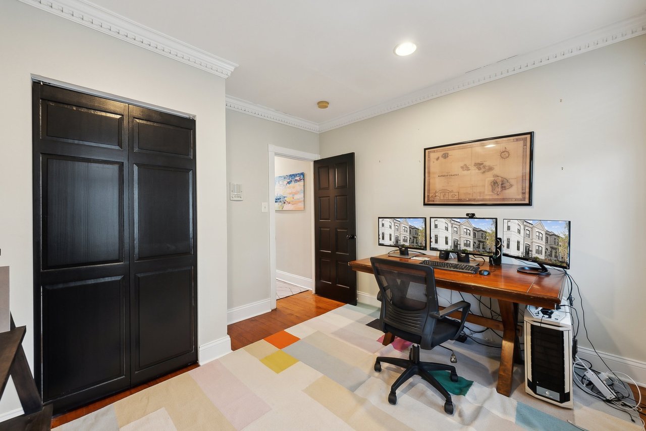 1619 Marion St NW