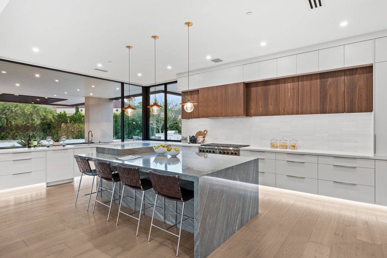 9012 N 53rd St, Paradise Valley, AZ 85253