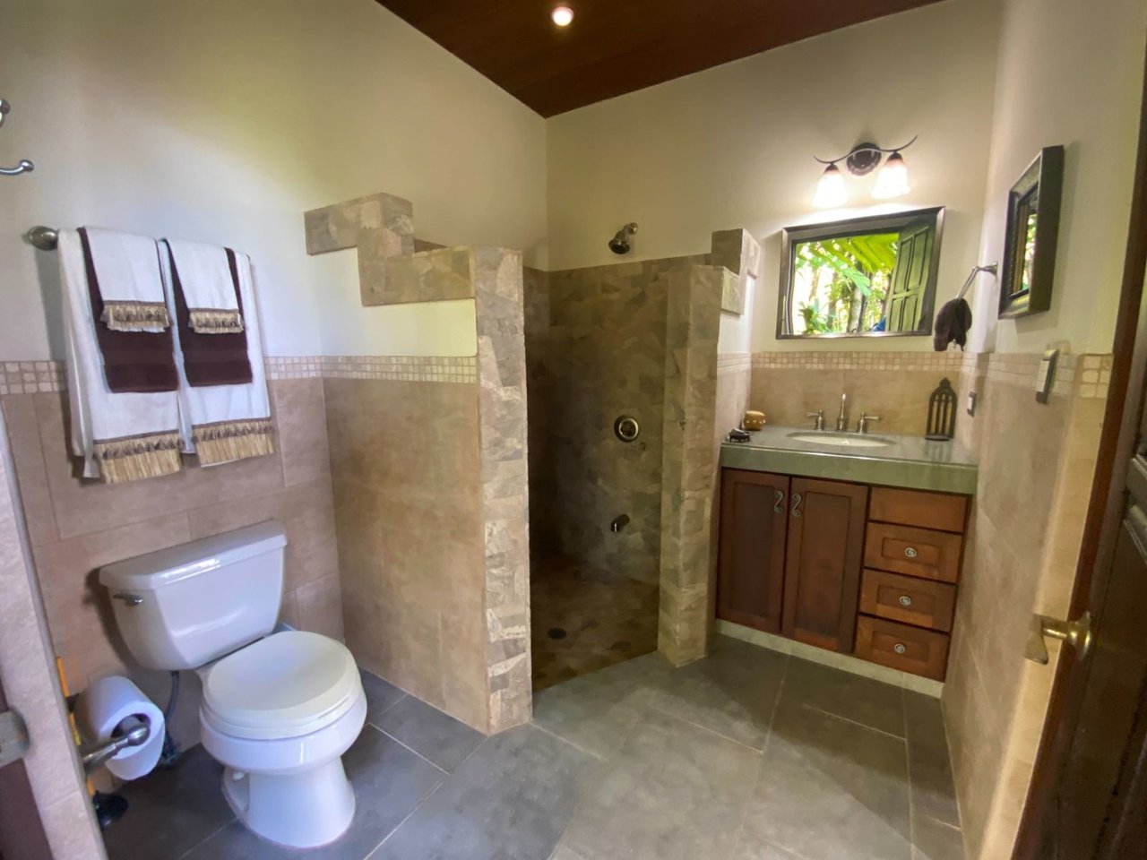 Jungle Villa with Infinity Pool, Uvita, Puntarenas