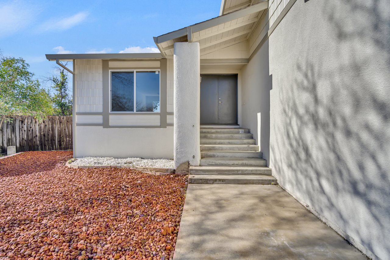 7422 PALMER HOUSE DR