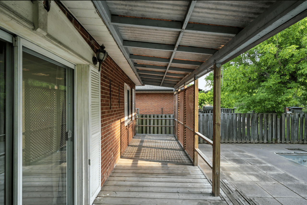 2975 Weston Road