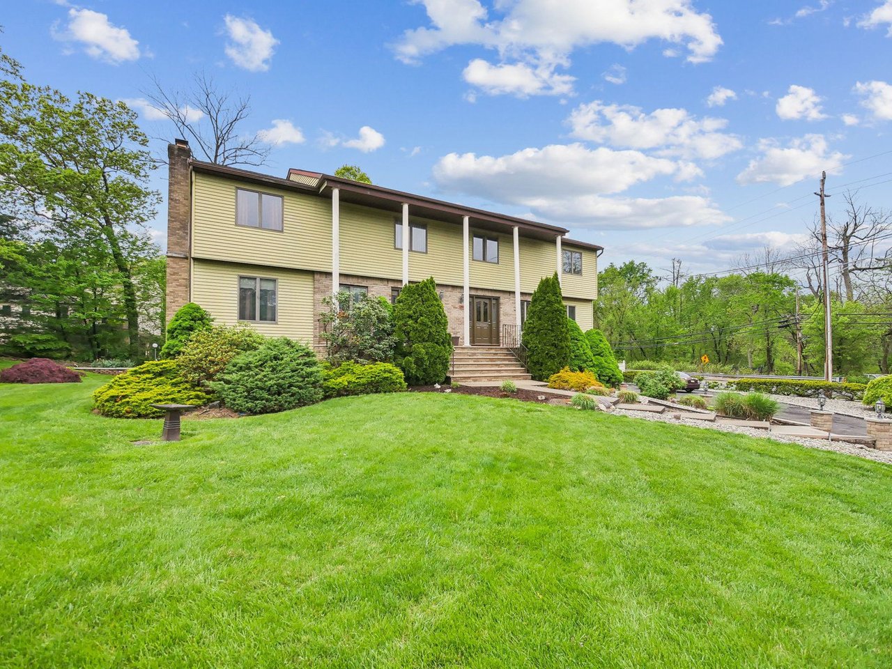 Exclusive Duplex Listing 2 Colby Court Lincoln Park, NJ