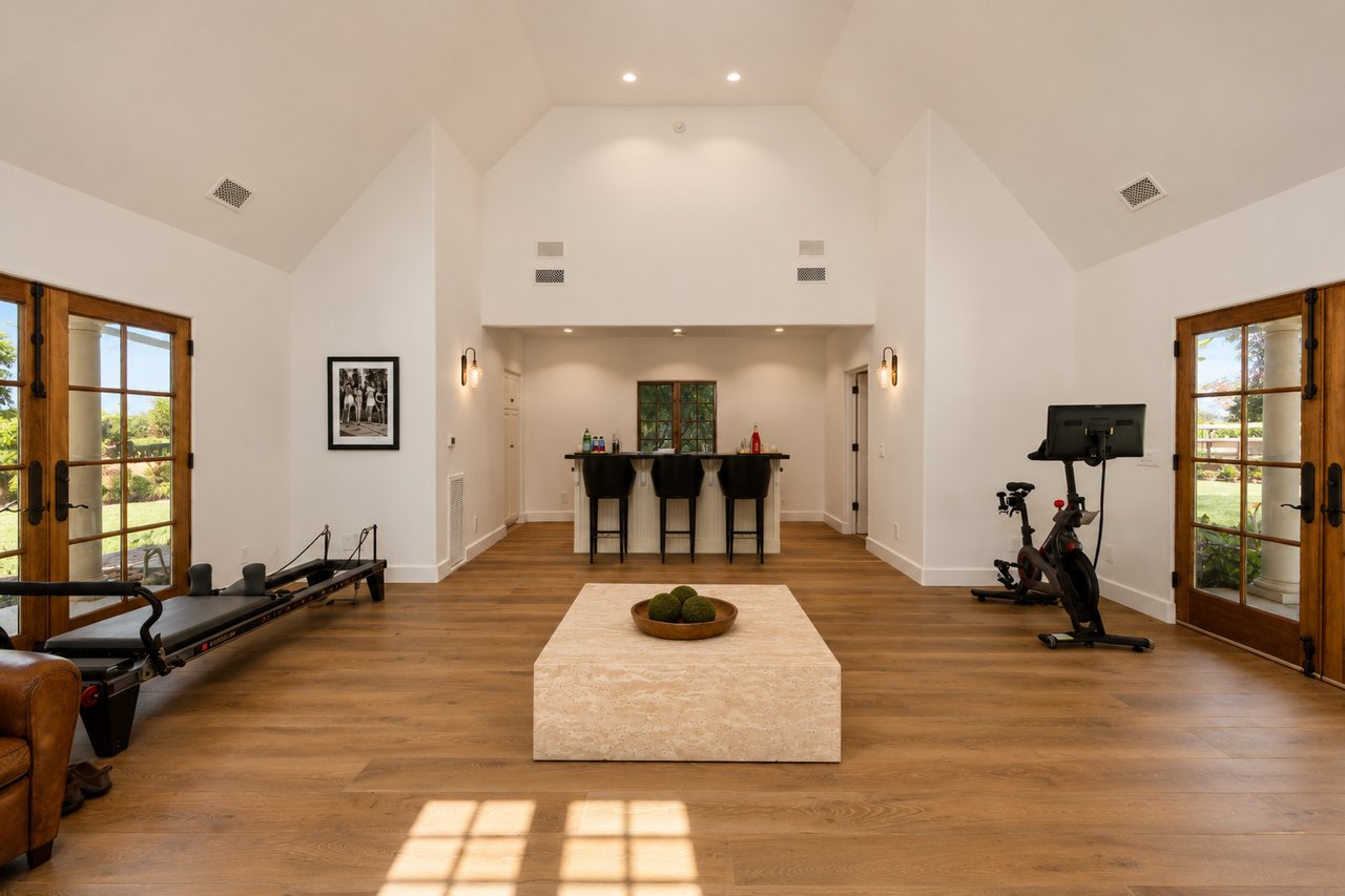 Regency Hills Estate