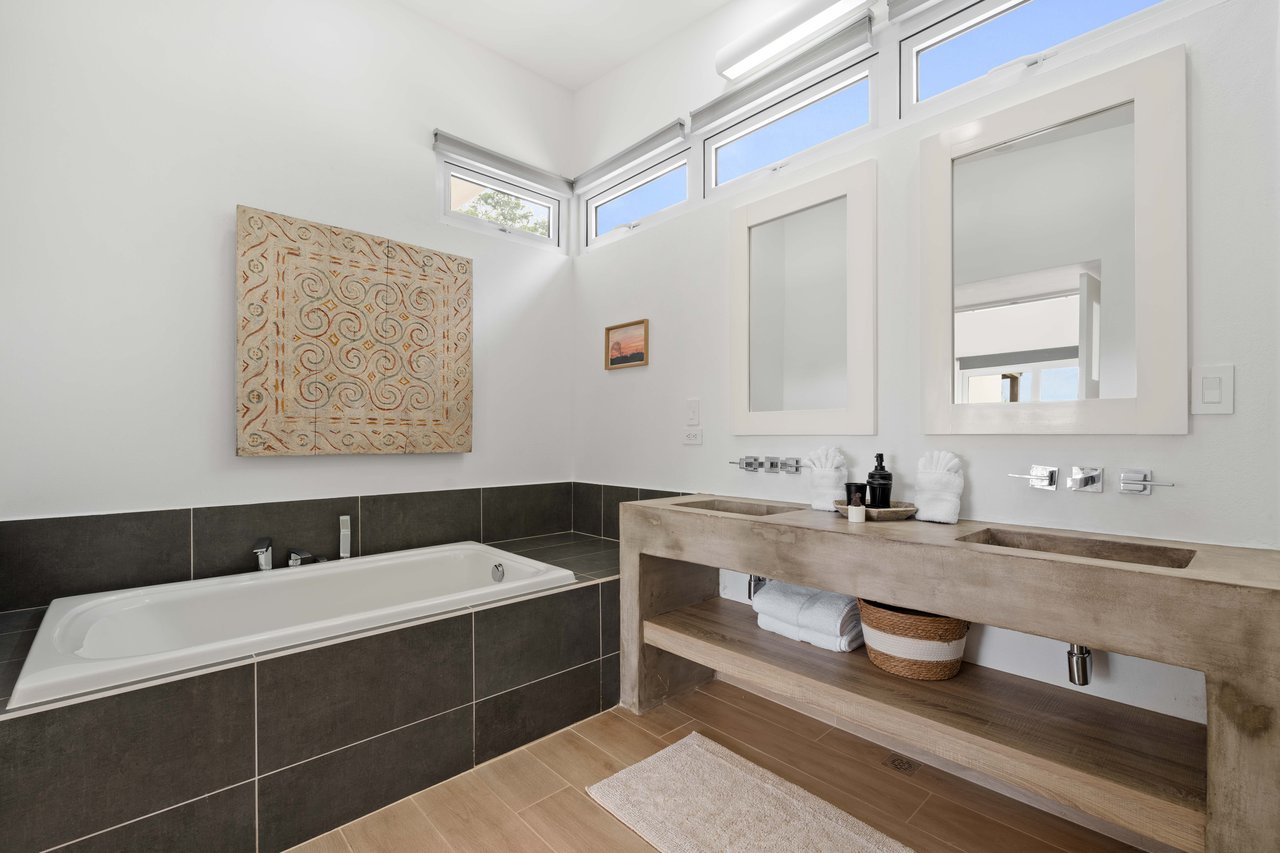Enclave B5 | Modern 3-Bedroom Villa in Gated Community Near Avellanas Beach