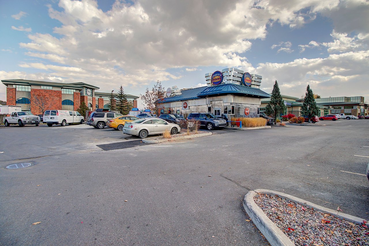 Frugals Drive Through
