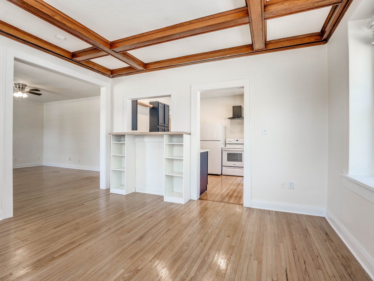 706 N Beard Ave