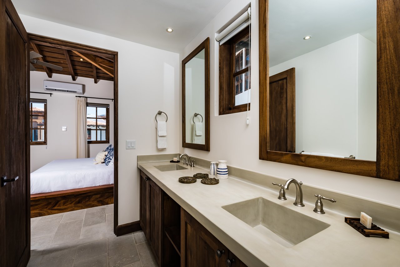 Casa Acuarela | 17 Calle Cartagena: A Vibrant 4-Bedroom Retreat Steps from Playa Danta in the Heart of Las Catalinas