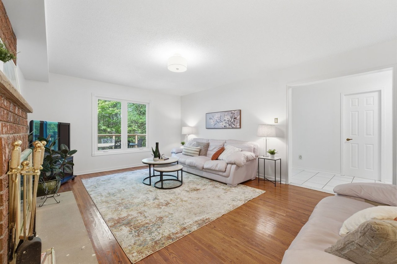 5211 Micmac Cres
