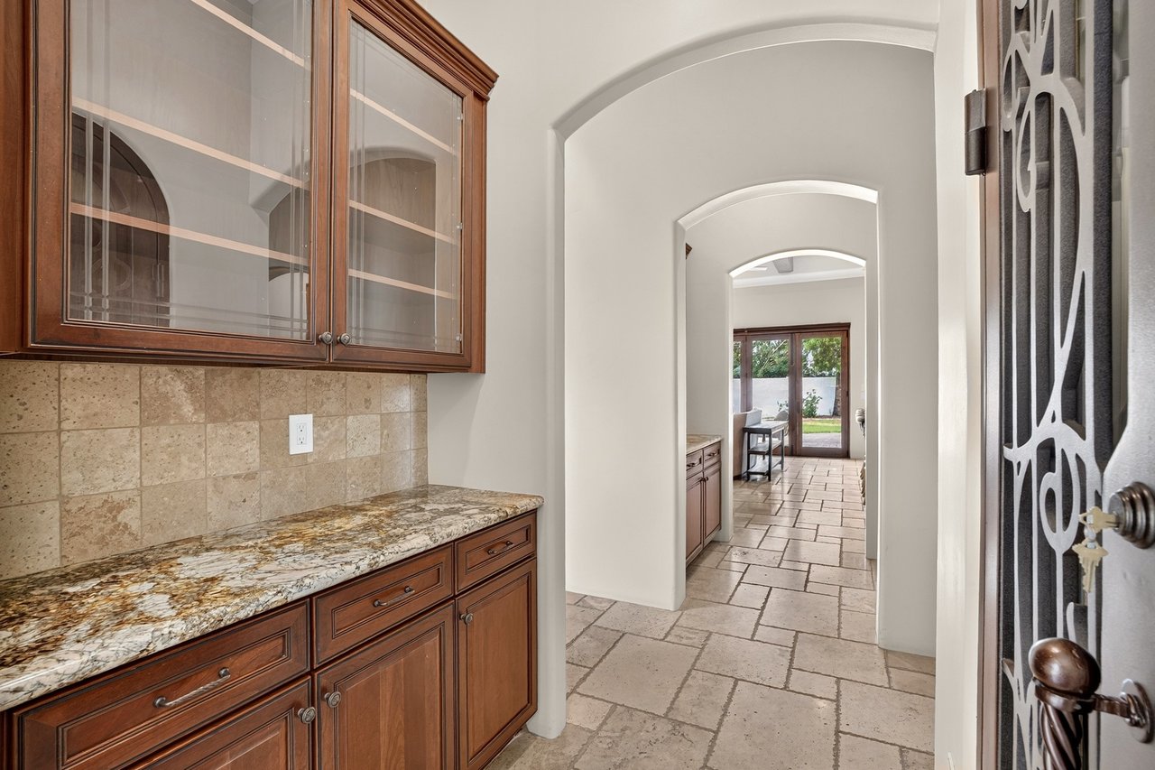 5807 E ORANGE BLOSSOM Lane