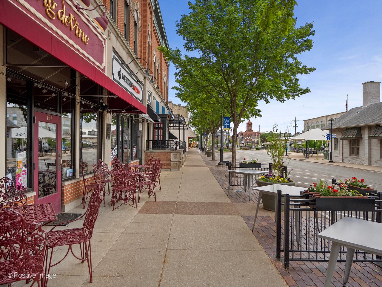 Living in Wheaton IL – What Move-Up Buyers Need to Know in 2026