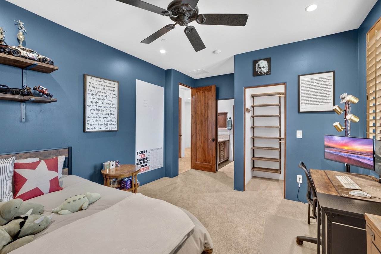 5807 E ORANGE BLOSSOM Lane