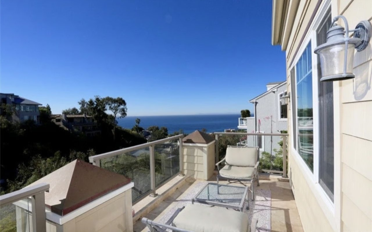 Newly for sale in Laguna Beach! 846 Diamond Street, Laguna Beach $2,695,000