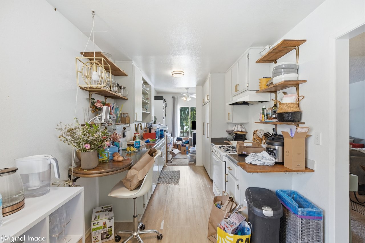 12940 Riverside Dr #201, Sherman Oaks