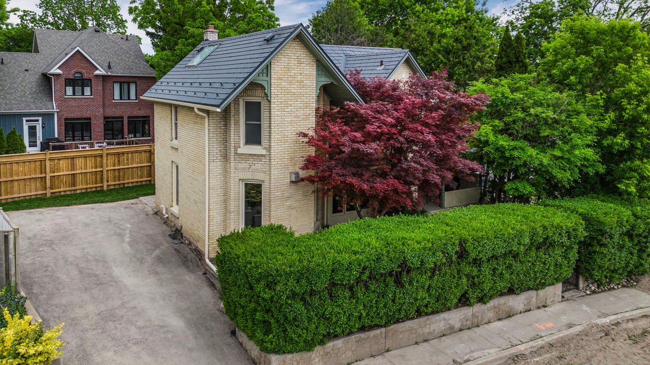 411 Millard Ave, Newmarket