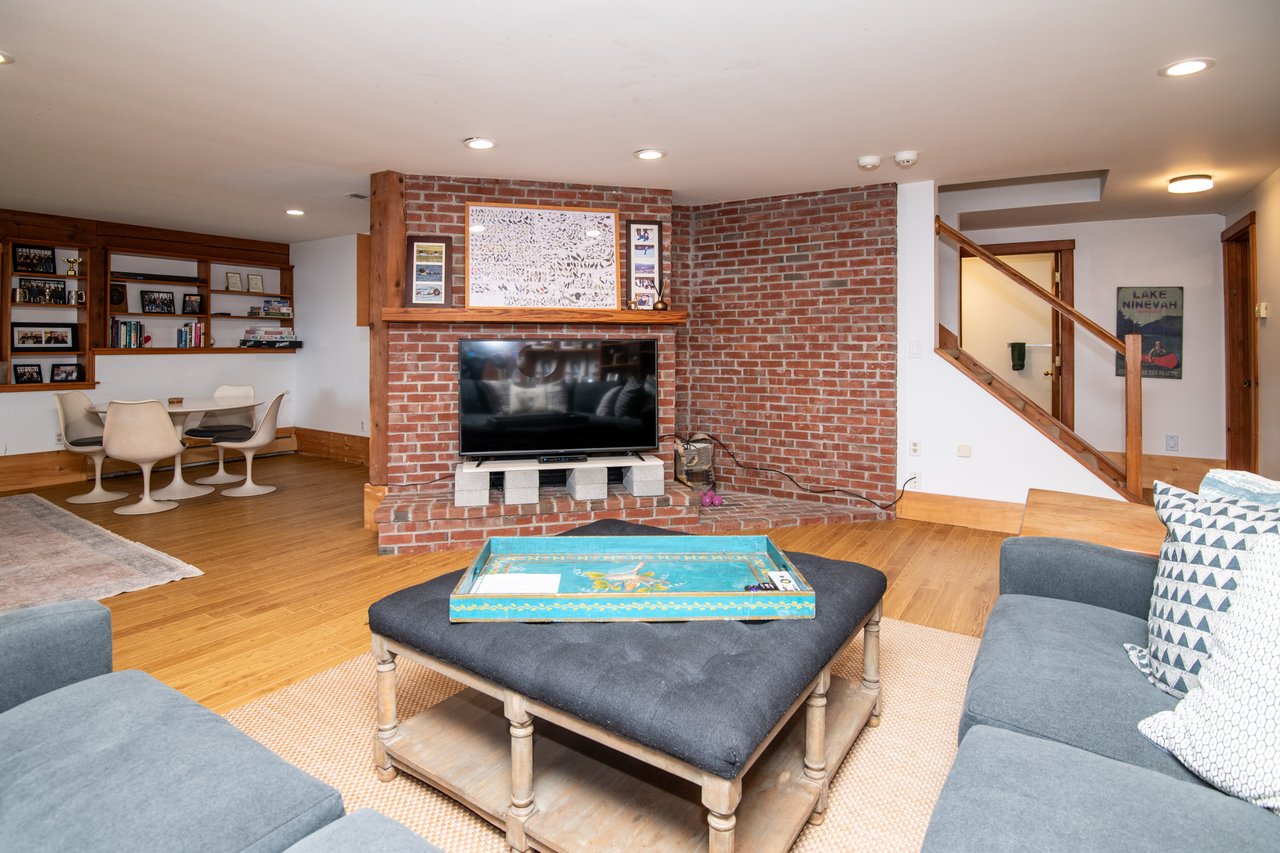 252 Hastings Lane
