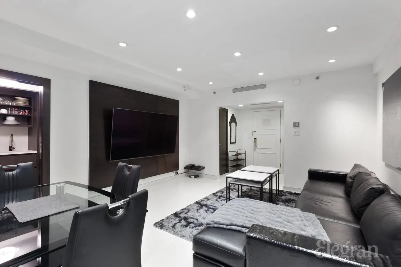 160 Central Park S #720