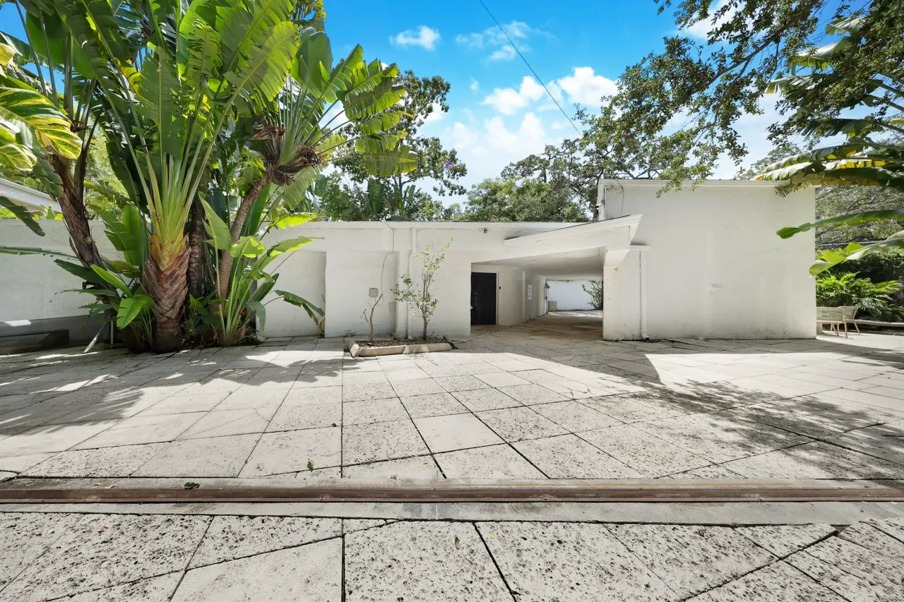 3200 Morris Lane