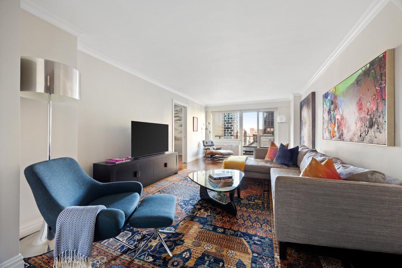 159 West 53rd Street, Unit 16E