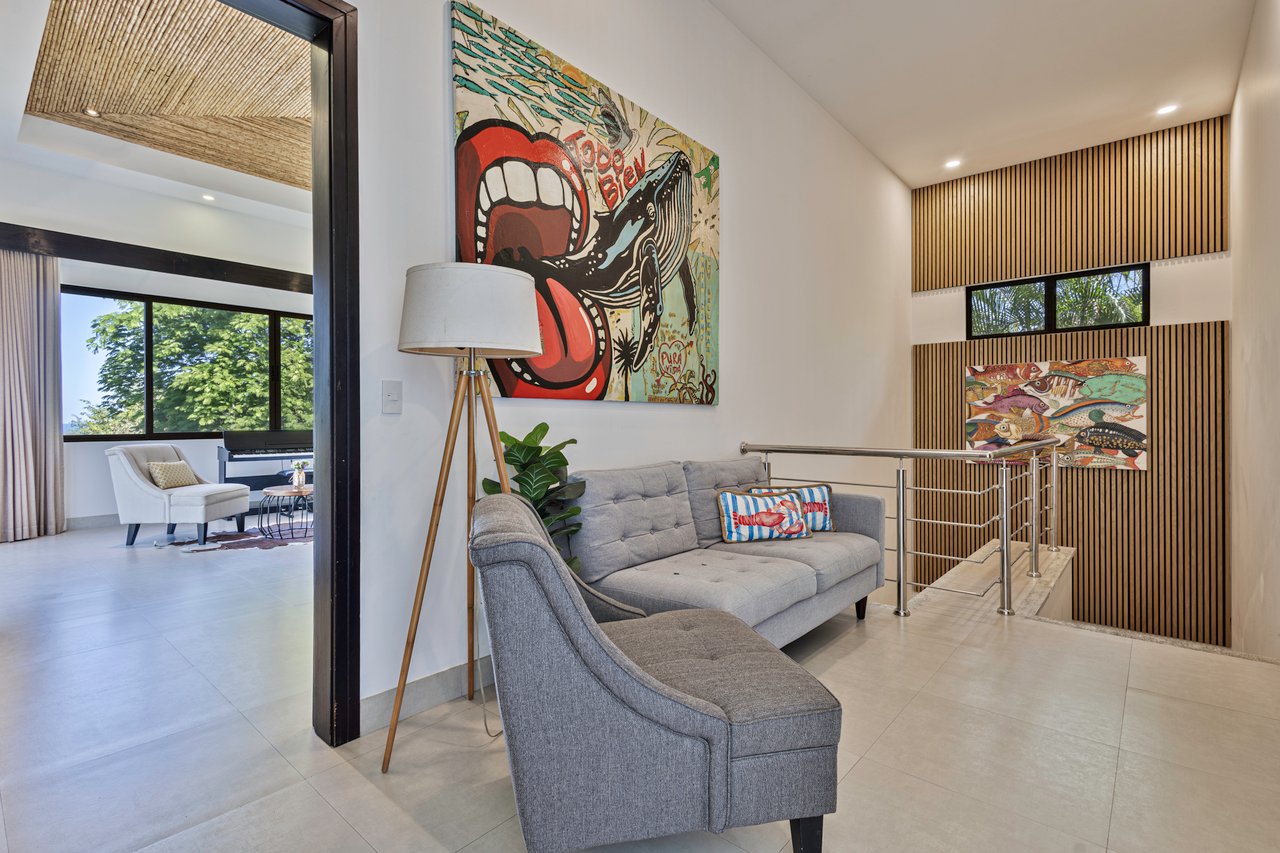 Gorgeous 5 Bedroom Home With Beach Club and Upscale Amenities