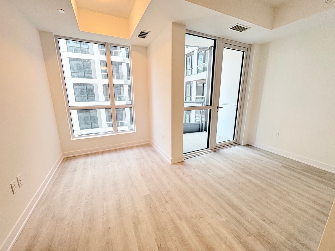 15 Richardson Street Unit: 607