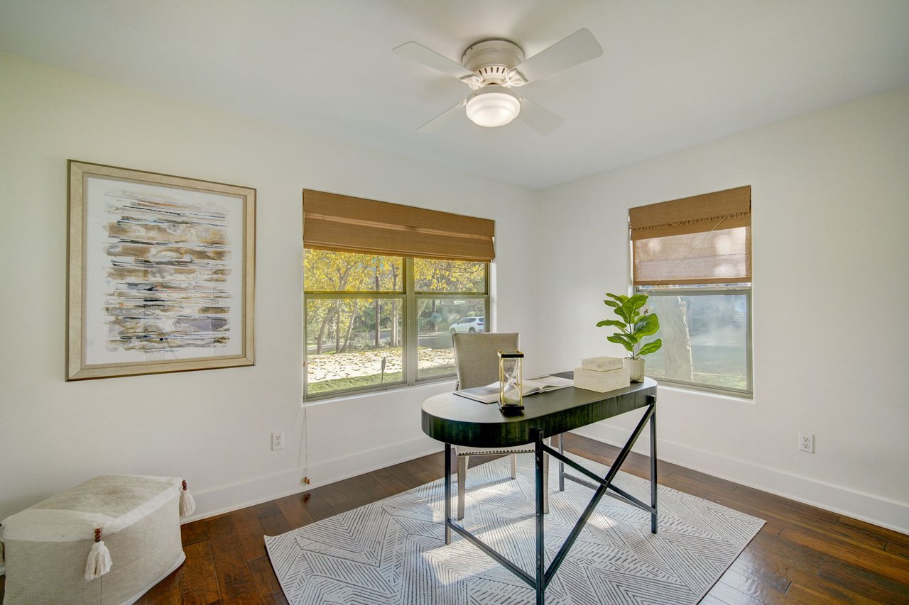 1411 Burford Pl