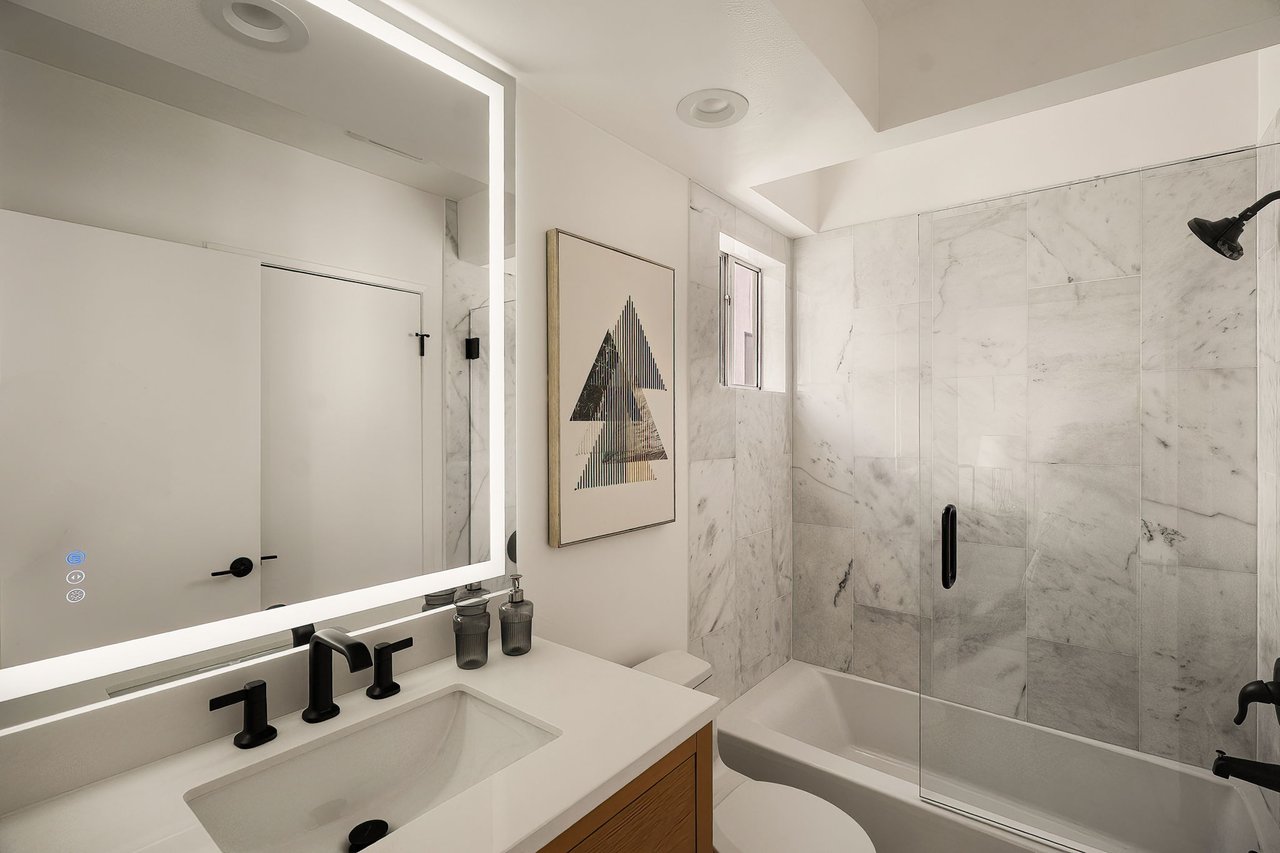 1617 S Beverly Glen Blvd Unit: 404, Westwood