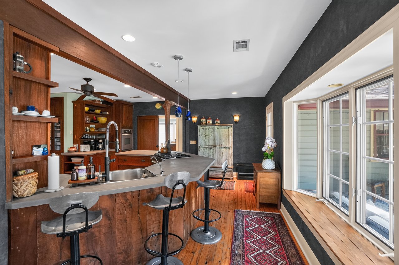 South Congress Luxury Compound for Lease