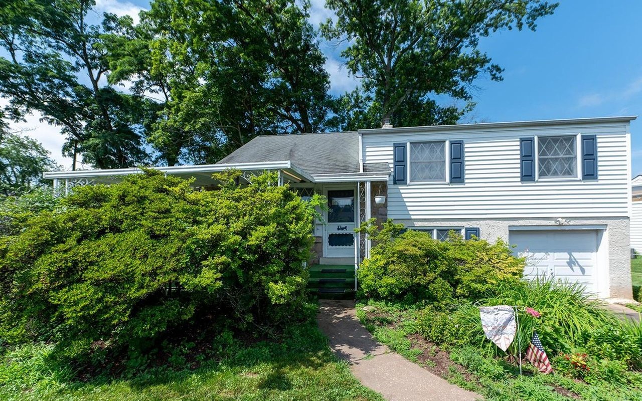 1100 Nash Avenue, Lansdale, PA, 19446 is Now New to the Market!