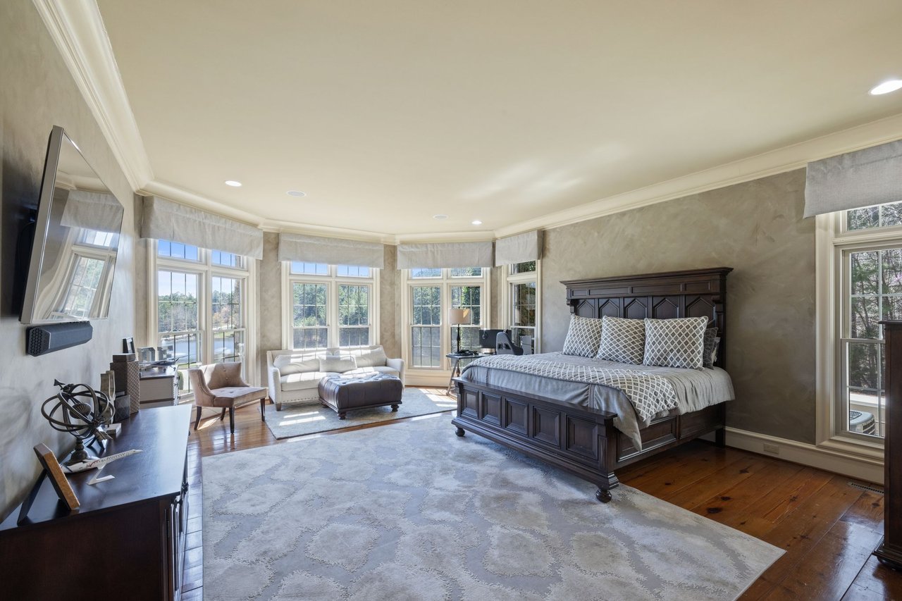 525 Lake Lynn Road