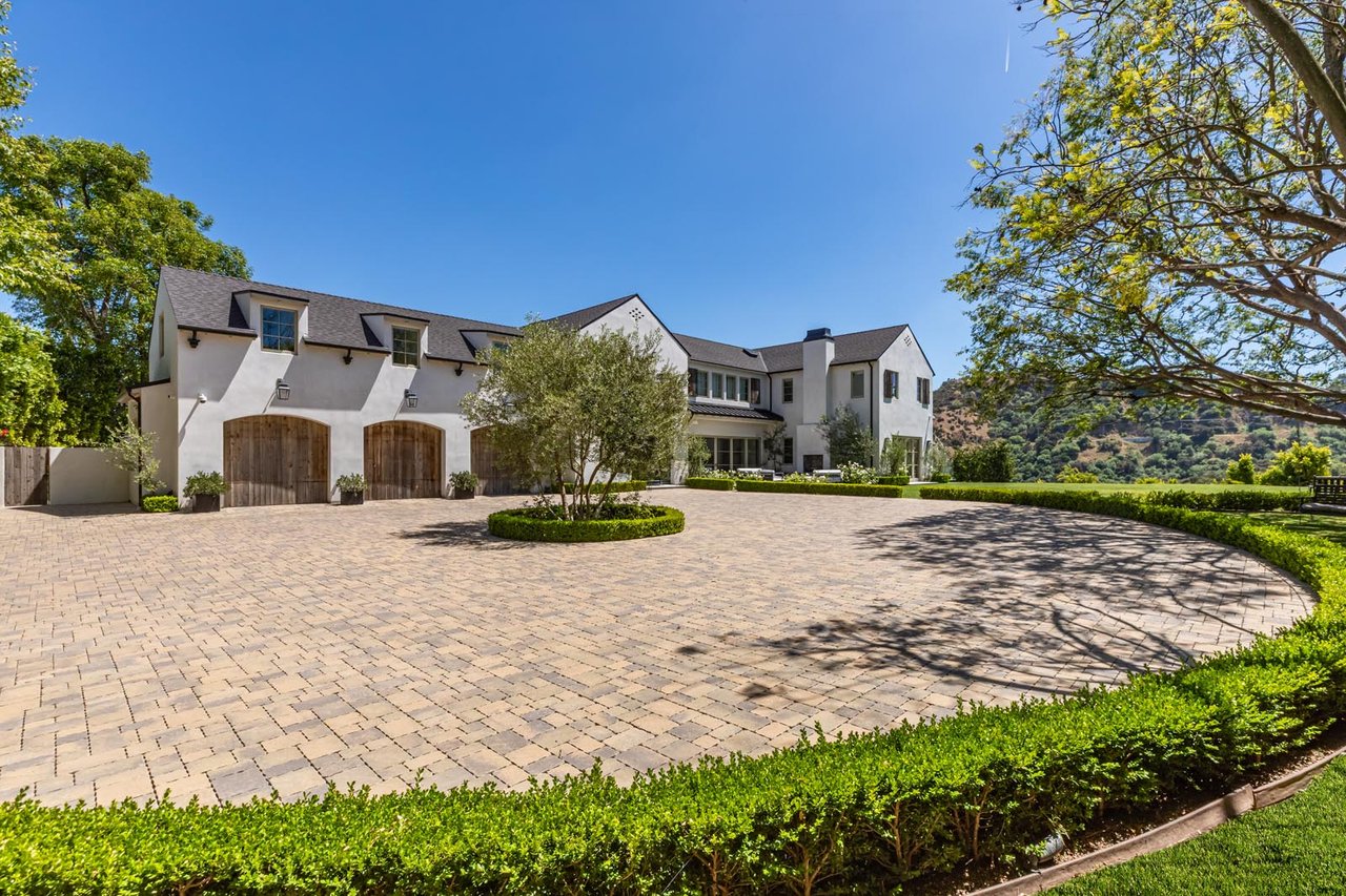 11951 Pinnacle Pl, Beverly Hills