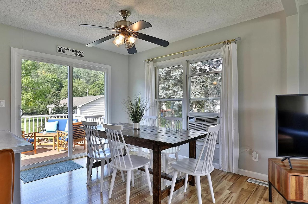 Adorable Split-Level Ludlow Ranch
